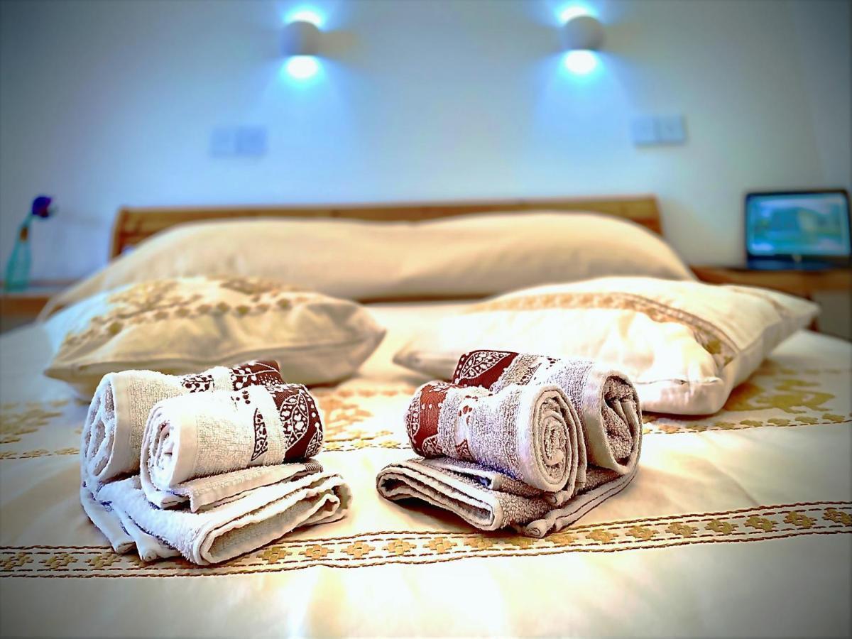 B&B Le Pavoncelle Sarde Флумини ди Куарту Екстериор снимка